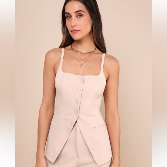 Lulus beige button-front top, medium - Picture 1 of 3